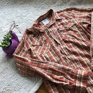 Levi’s Button Down Plaid Shirt